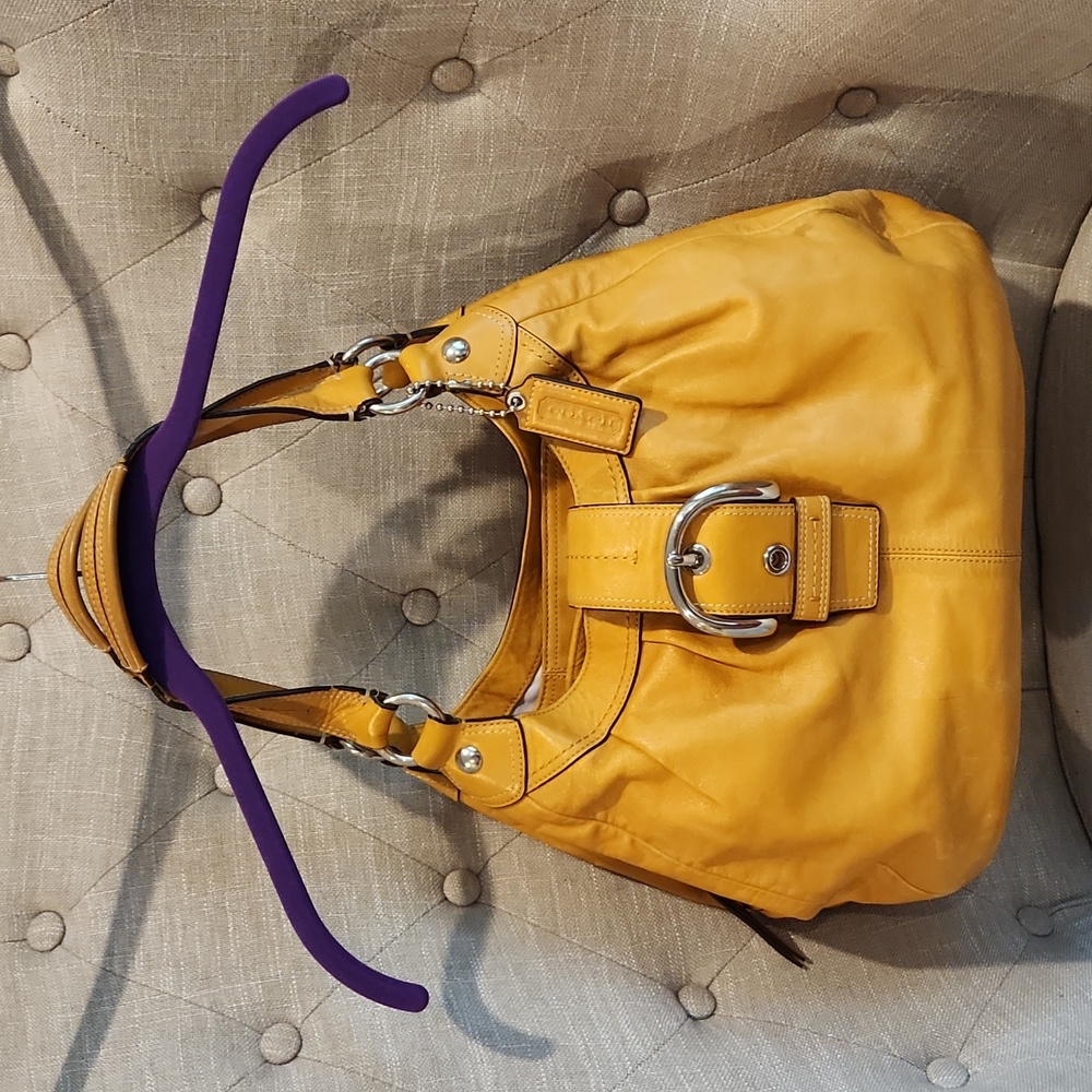 Coach Outlet Lynn Soho Buckle Hobo bag in Amber leather!